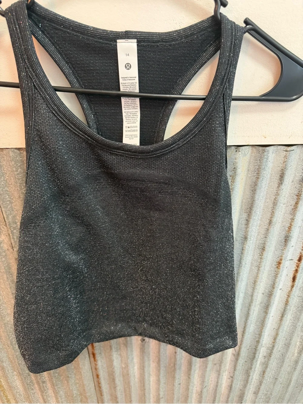 Women’s Lululemon Swiftly Tech Crop tank